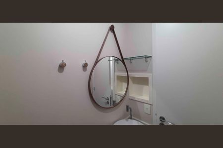 Apartamento à venda com 113m², 3 quartos e 2 vagas Apartamento à venda com 113m², 3 quartos e 2 vagasLavabo