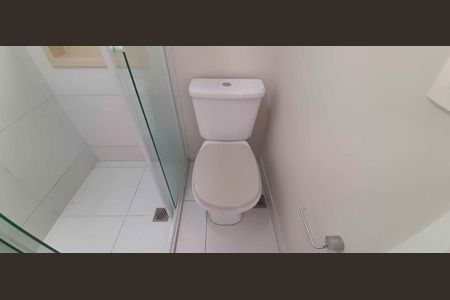 Apartamento à venda com 113m², 3 quartos e 2 vagas Apartamento à venda com 113m², 3 quartos e 2 vagasBanheiro da Suíte 2