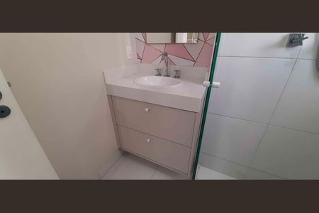 Apartamento à venda com 113m², 3 quartos e 2 vagas Apartamento à venda com 113m², 3 quartos e 2 vagasBanheiro da Suíte 2