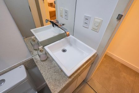 Apartamento para alugar com 54m², 1 quarto e sem vaga Apartamento para alugar com 54m², 1 quarto e sem vagaBanheiro