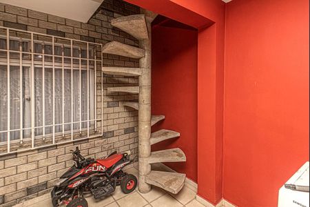 Casa à venda com 150m², 3 quartos e 2 vagas Casa à venda com 150m², 3 quartos e 2 vagasÁrea comum
