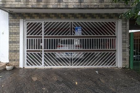 Casa à venda com 150m², 3 quartos e 2 vagas Casa à venda com 150m², 3 quartos e 2 vagasFachada