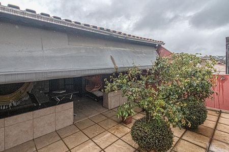 Casa à venda com 150m², 3 quartos e 2 vagas Casa à venda com 150m², 3 quartos e 2 vagasVista da Varanda do Quarto 3