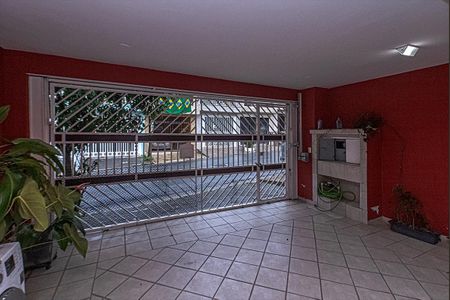 Casa à venda com 150m², 3 quartos e 2 vagas Casa à venda com 150m², 3 quartos e 2 vagasÁrea comum