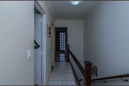 Casa à venda com 150m², 3 quartos e 2 vagas Casa à venda com 150m², 3 quartos e 2 vagasCorredor