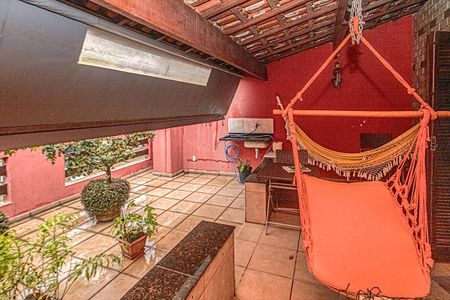 Casa à venda com 150m², 3 quartos e 2 vagas Casa à venda com 150m², 3 quartos e 2 vagasVaranda do Quarto 3