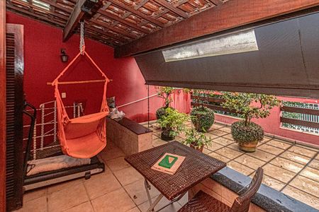 Casa à venda com 150m², 3 quartos e 2 vagas Casa à venda com 150m², 3 quartos e 2 vagasVaranda do Quarto 3