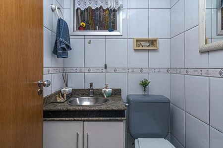 Casa à venda com 150m², 3 quartos e 2 vagas Casa à venda com 150m², 3 quartos e 2 vagasLavabo