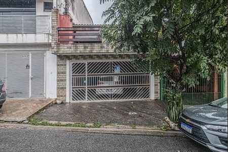 Casa à venda com 150m², 3 quartos e 2 vagas Casa à venda com 150m², 3 quartos e 2 vagasFachada
