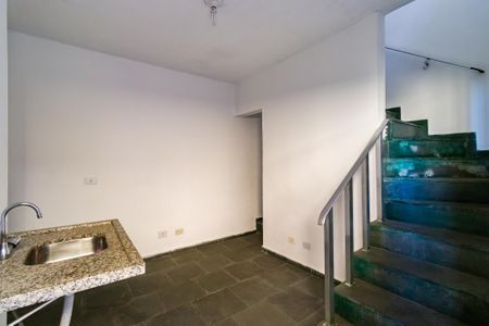 Casa para alugar com 2 quartos, 40m² em Jardim Monte Kemel, São Paulo