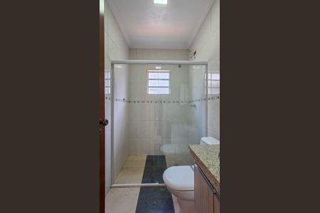 Casa à venda com 165m², 3 quartos e 2 vagasBanheiro 2