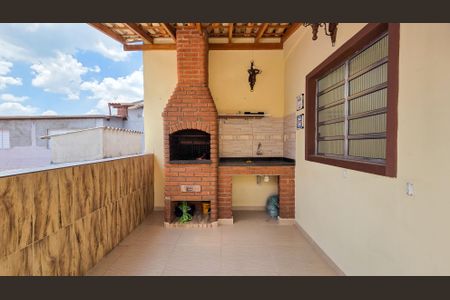 Casa à venda com 165m², 3 quartos e 2 vagasÁrea comum - Churrasqueira