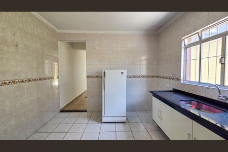 Casa à venda com 165m², 3 quartos e 2 vagasCozinha