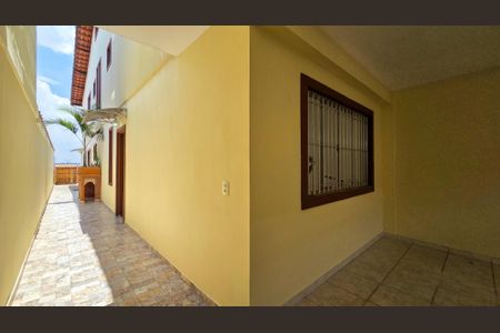 Casa à venda com 165m², 3 quartos e 2 vagasGaragem