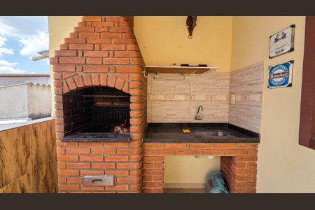 Casa à venda com 165m², 3 quartos e 2 vagasÁrea comum - Churrasqueira