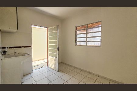 Casa à venda com 165m², 3 quartos e 2 vagasÁrea de Serviço