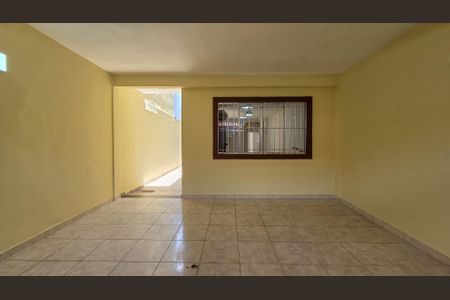 Casa à venda com 165m², 3 quartos e 2 vagasGaragem