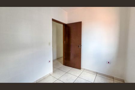 Casa à venda com 165m², 3 quartos e 2 vagasQuarto 2