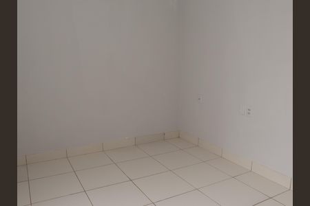Sala de casa para alugar com 1 quarto, 70m² em Jardim Balneário Meia Ponte, Goiânia