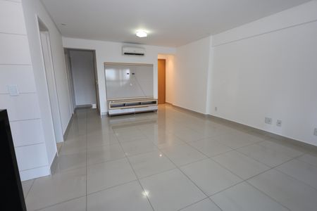 Apartamento para alugar com 110m², 3 quartos e 2 vagasSala