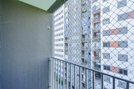 Varanda da sala de apartamento para alugar com 2 quartos, 46m² em Vila Constança, São Paulo