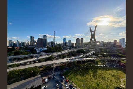 Apartamento para alugar com 69m², 1 quarto e 1 vagaVista 