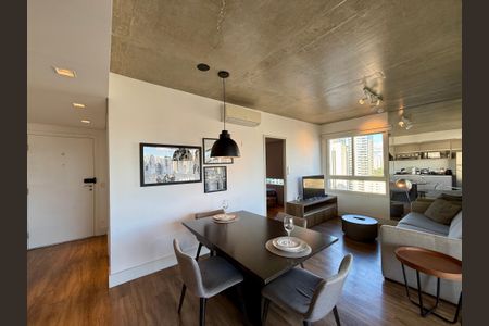 Apartamento para alugar com 69m², 1 quarto e 1 vagaSala