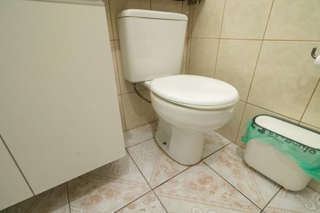 Casa à venda com 131m², 4 quartos e 2 vagasBanheiro Social