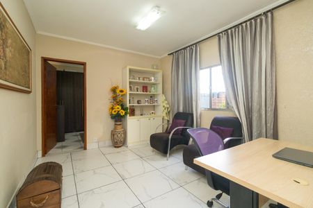 Casa à venda com 131m², 4 quartos e 2 vagasQuarto 2