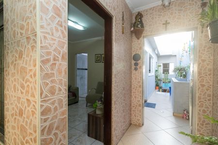 Casa à venda com 131m², 4 quartos e 2 vagasEntrada Social