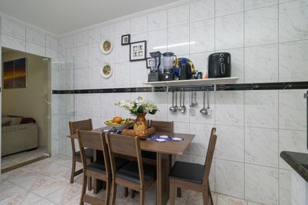 Casa à venda com 131m², 4 quartos e 2 vagasCozinha