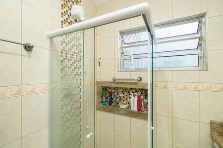 Casa à venda com 131m², 4 quartos e 2 vagasBanheiro Social