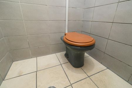 Casa à venda com 131m², 4 quartos e 2 vagasBanheiro de serviço