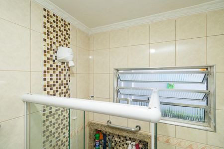 Casa à venda com 131m², 4 quartos e 2 vagasBanheiro Social