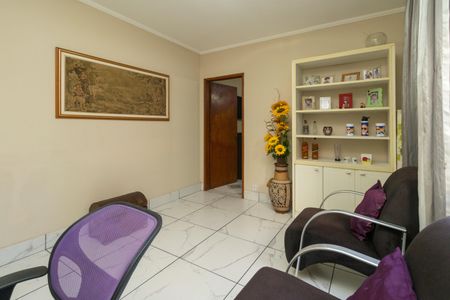 Casa à venda com 131m², 4 quartos e 2 vagasQuarto 2