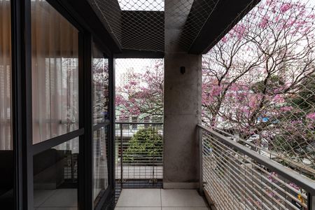 Apartamento à venda com 52m², 1 quarto e 1 vaga Apartamento à venda com 52m², 1 quarto e 1 vagaVaranda