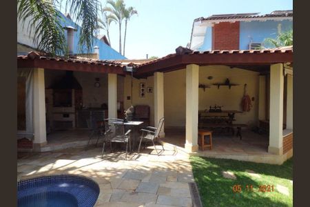 Casa à venda com 380m², 4 quartos e 4 vagas