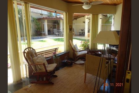 Casa à venda com 380m², 4 quartos e 4 vagas