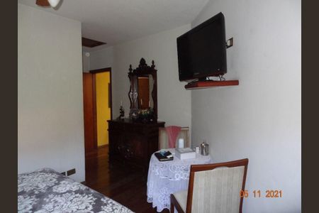 Casa à venda com 380m², 4 quartos e 4 vagas