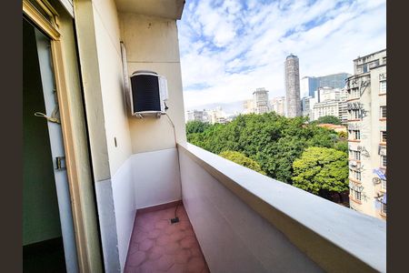 Vista da varanda de apartamento para alugar com 2 quartos, 44m² em República, São Paulo
