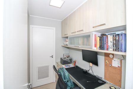 Apartamento à venda com 110m², 3 quartos e 2 vagas Apartamento à venda com 110m², 3 quartos e 2 vagasEscritório