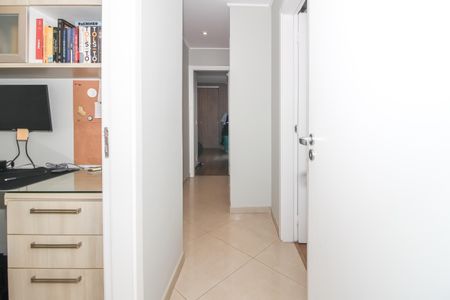 Apartamento à venda com 110m², 3 quartos e 2 vagas Apartamento à venda com 110m², 3 quartos e 2 vagasCorredor