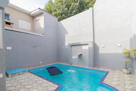 Casa à venda com 204m², 3 quartos e 2 vagasÁrea comum - Piscina