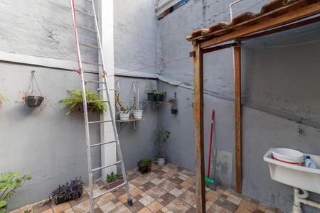 Casa à venda com 204m², 3 quartos e 2 vagasÁrea de Serviço