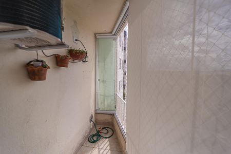 Apartamento à venda com 60m², 2 quartos e 1 vagaVaranda