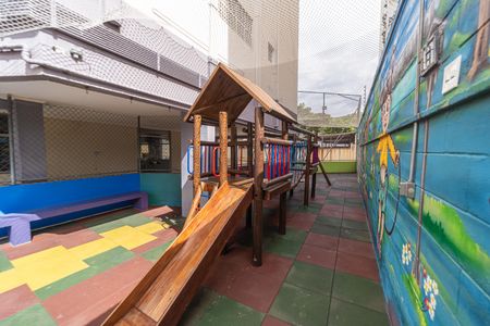 Apartamento à venda com 60m², 2 quartos e 1 vagaÁrea comum - Playground