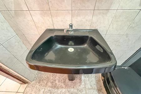 Casa à venda com 275m², 3 quartos e sem vagaBanheiro da Suíte