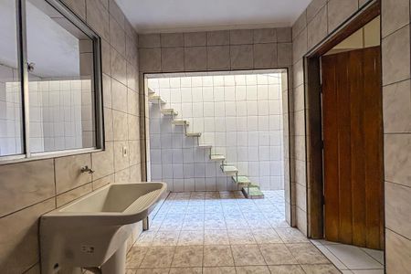 Casa à venda com 275m², 3 quartos e sem vagaÁrea de Serviço