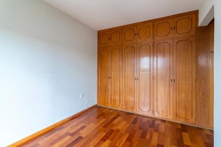 Apartamento à venda com 130m², 3 quartos e 2 vagasSuíte