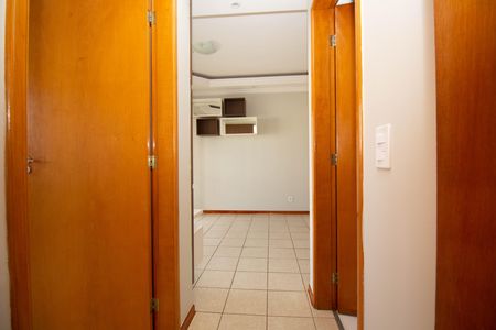 Apartamento para alugar com 62m², 2 quartos e 1 vaga Apartamento para alugar com 62m², 2 quartos e 1 vagaCorredor